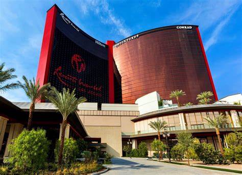 How to avoid resort fees in Las Vegas?