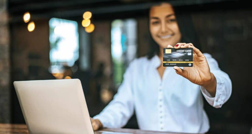 How To Sell Credit Cards To People? StepByStep Method